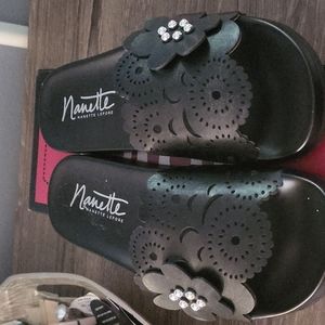 Brand new Nanette sandals black size 7
